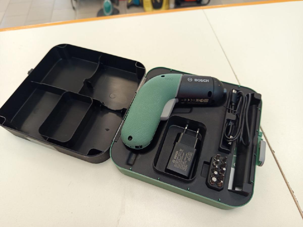 Отвертки электрические Bosch IXO 3 603 JA8 000;