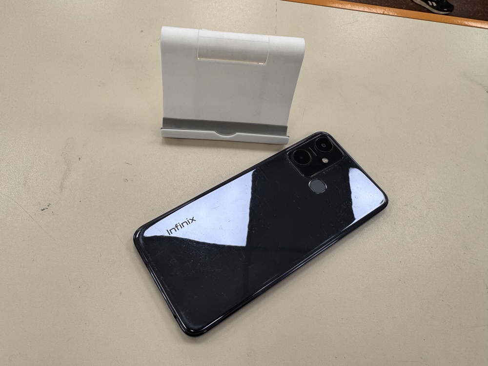 Смартфон Infinix Smart 6 PLUS 2/64