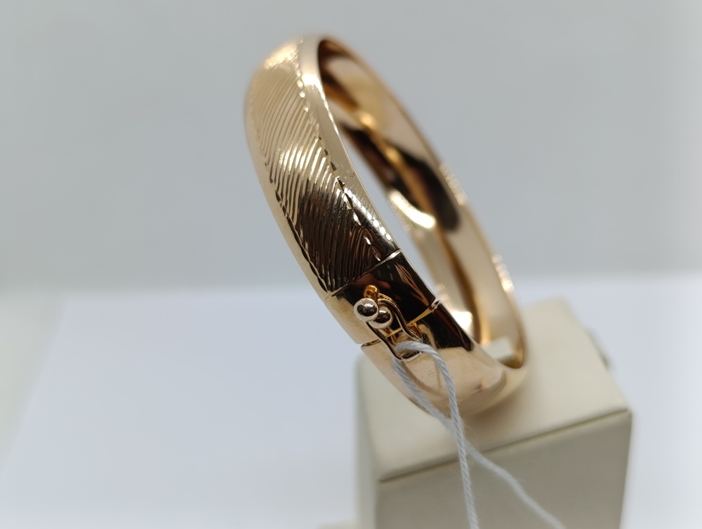 БРАСЛЕТ ЖЕСТКИЙ С АЛМАЗНОЙ ГРАНЬЮ (Au 585)