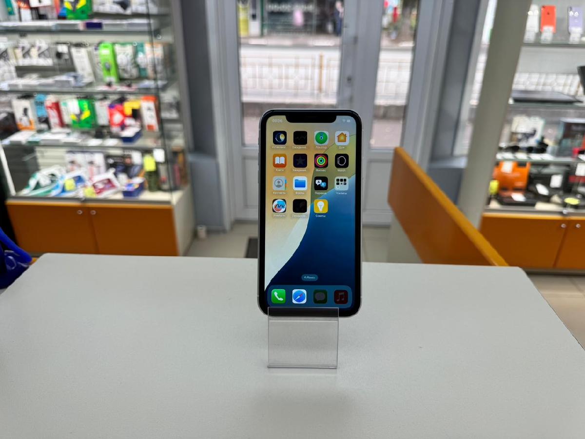 Смартфон Apple iPhone Xr 64Gb