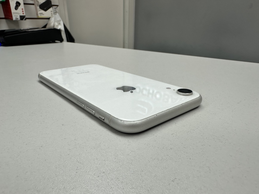 Смартфон Apple iPhone Xr 64Gb