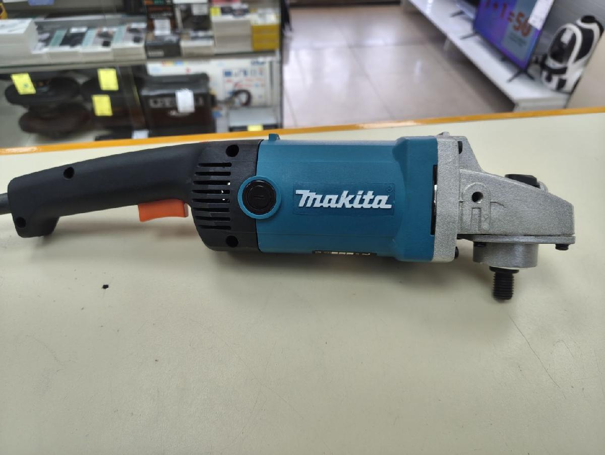 Полировальная машина Makita 9227CB
