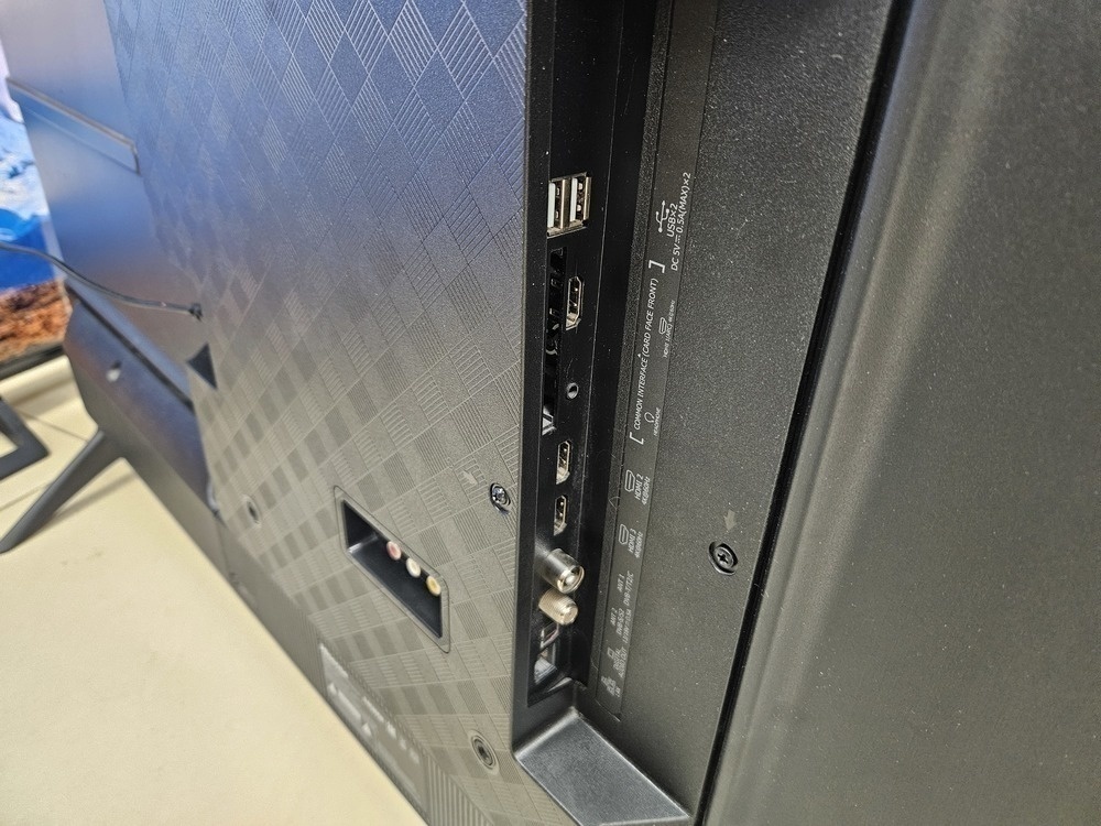 LED Телевизор Hisense 55A6BG