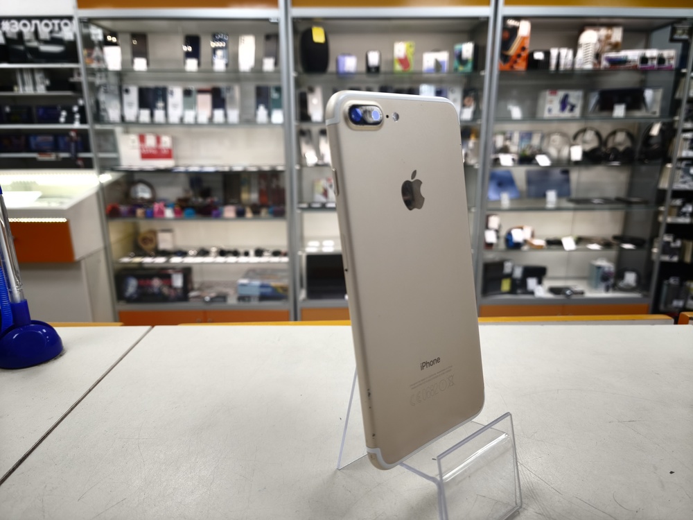Смартфон Apple iPhone 7 Plus 32Gb