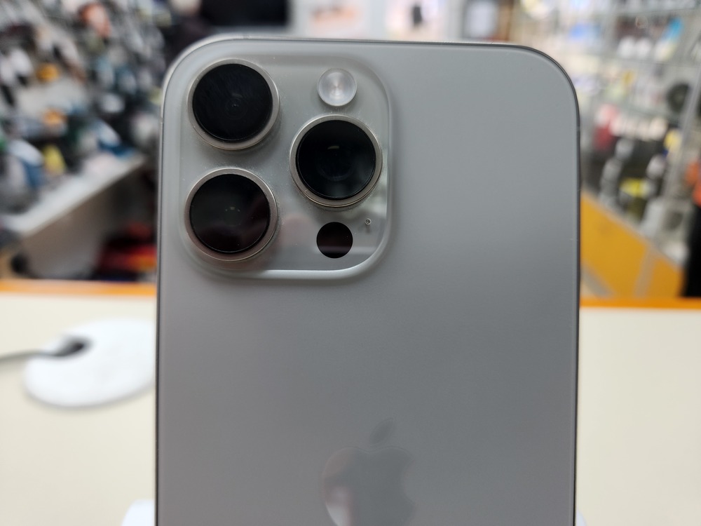 Смартфон Apple Iphone 16 Pro Max 256Gb