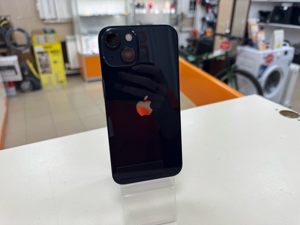 Смартфон Apple iPhone 13 128Gb