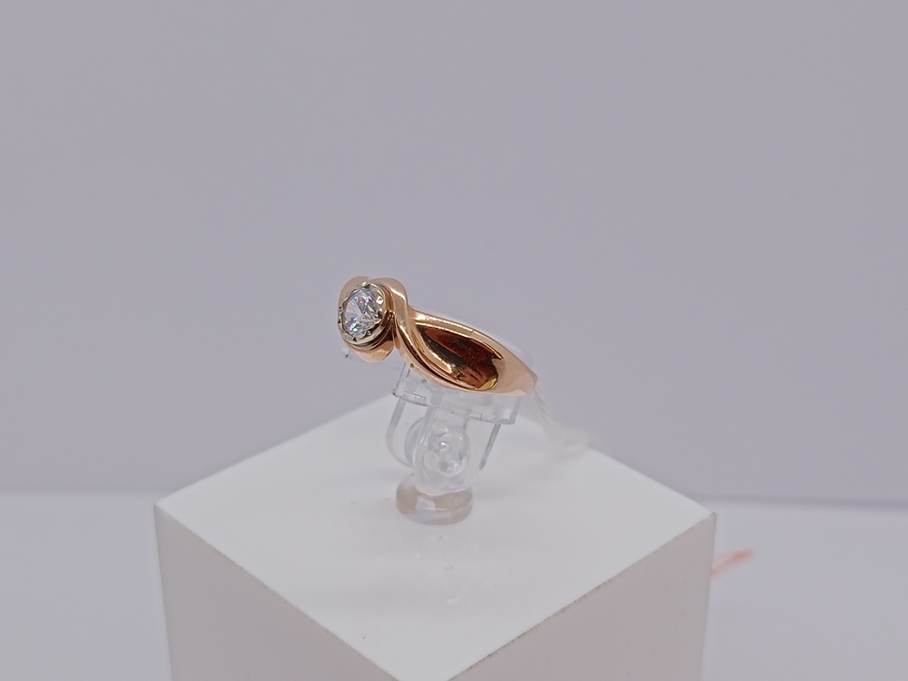 КОЛКМ585 КОЛЬЦО С КАМНЕМ (Au 585)