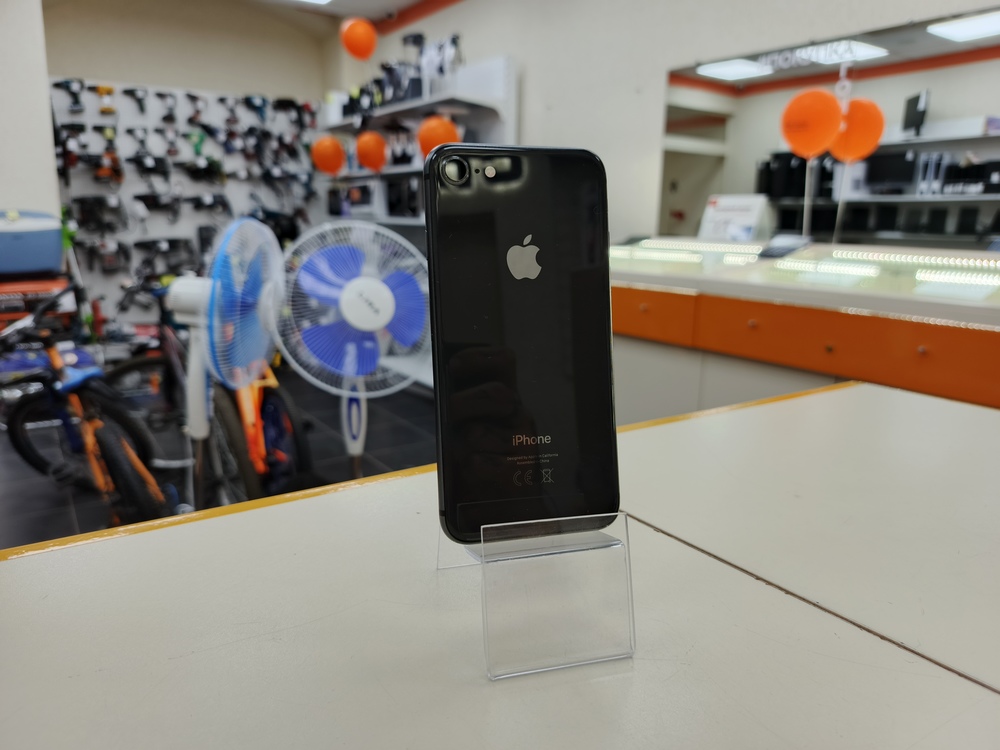 Смартфон Apple iPhone 8 64Gb