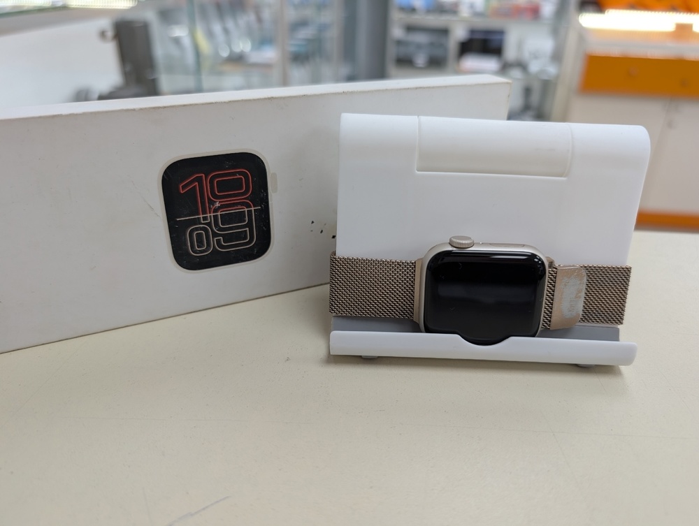 Смарт-часы Apple Watch SE 2025 40mm