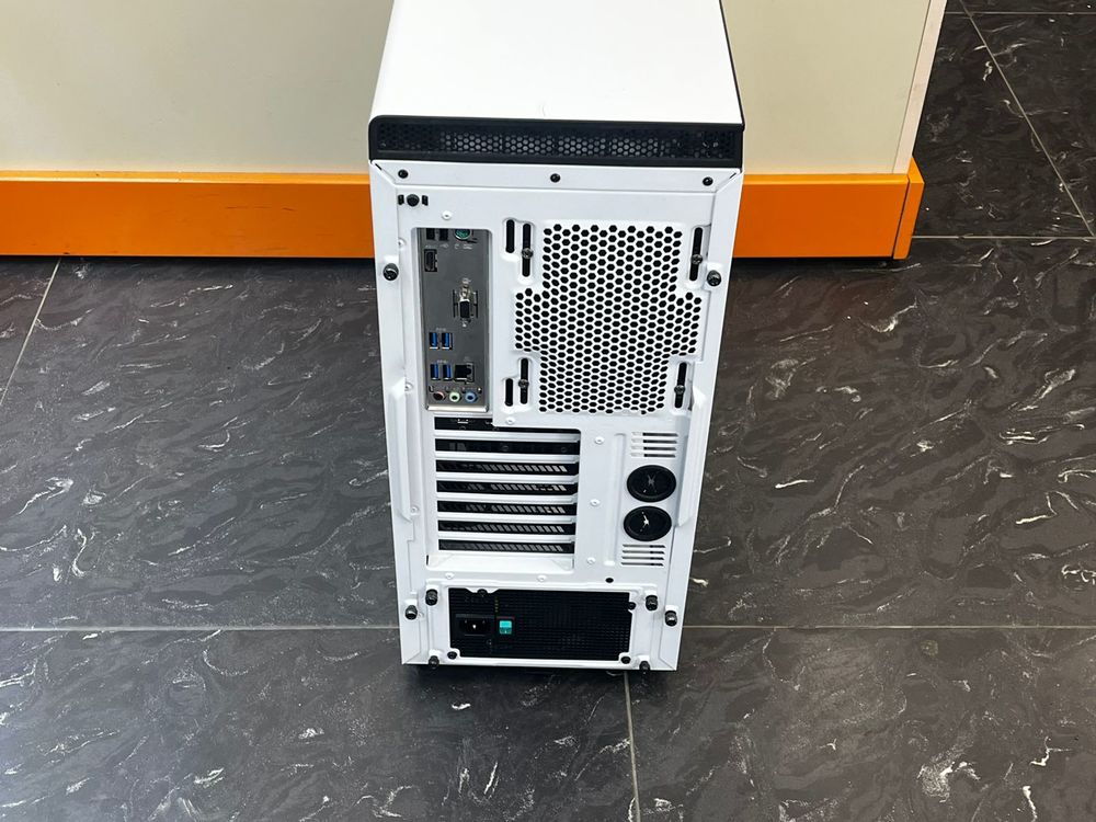 Системный блок NZXT; Core I3-12100F, Radeon RX 5700, 8 Гб, 250 Гб, Нет