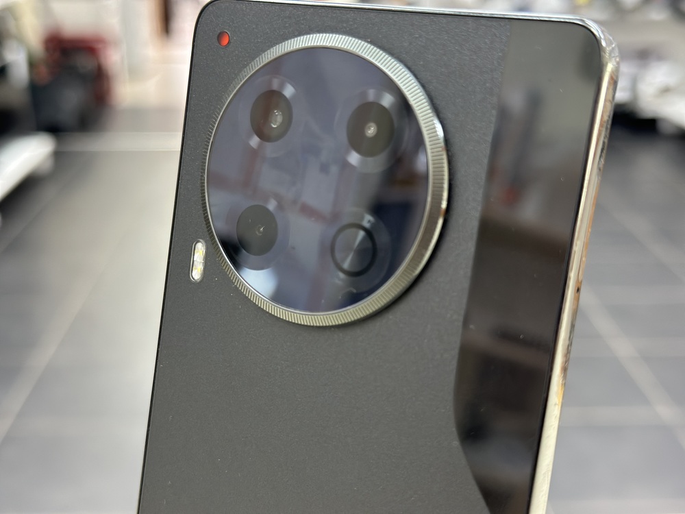 Смартфон Tecno Camon 30 8/256