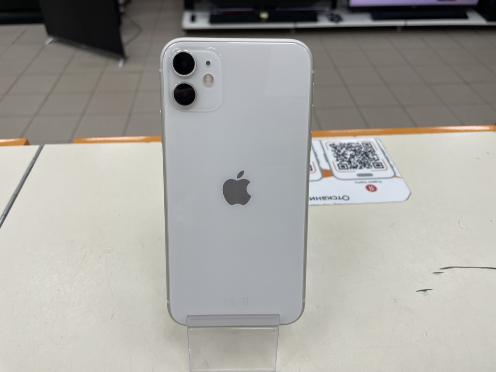 Смартфон Apple iPhone 11 64Gb