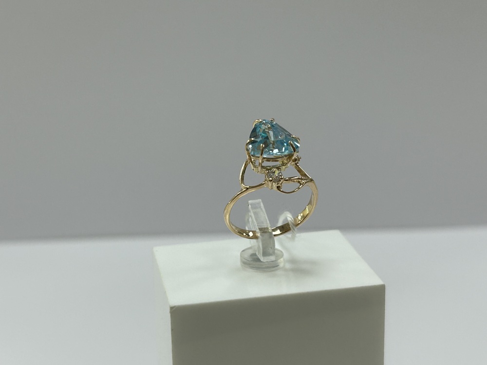 КОЛКМИ585 КОЛЬЦО С КАМНЯМИ (Au 585)