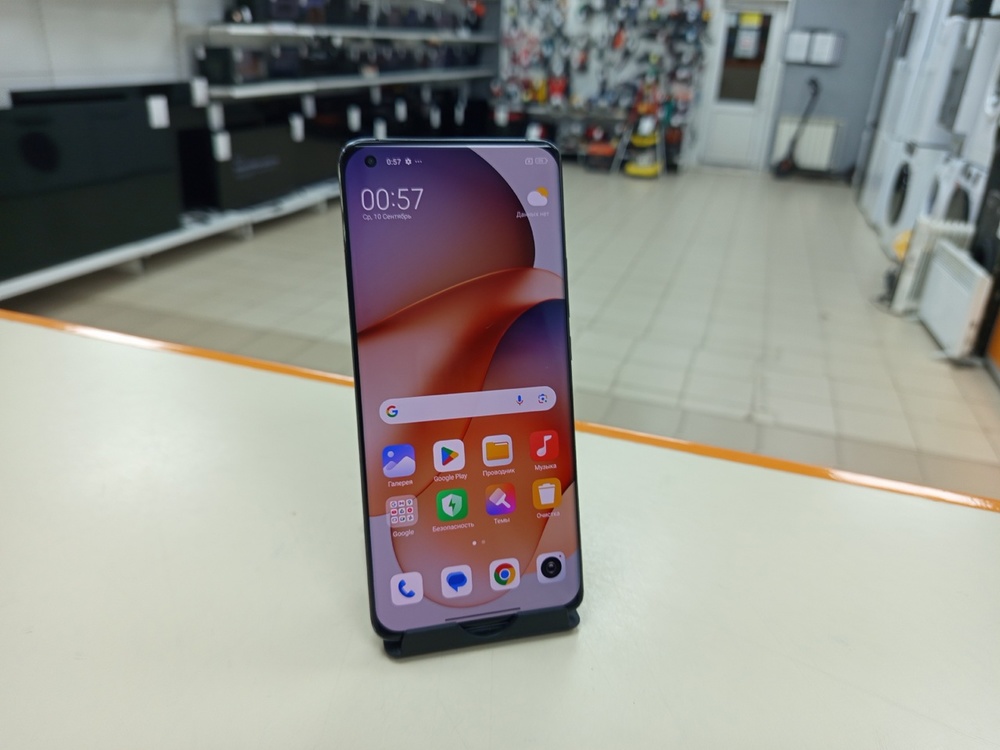 Смартфон Xiaomi Mi 11 5G 8/256GB