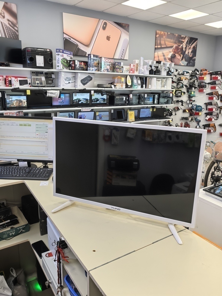 LED Телевизор Yuno ULX-32TCW215