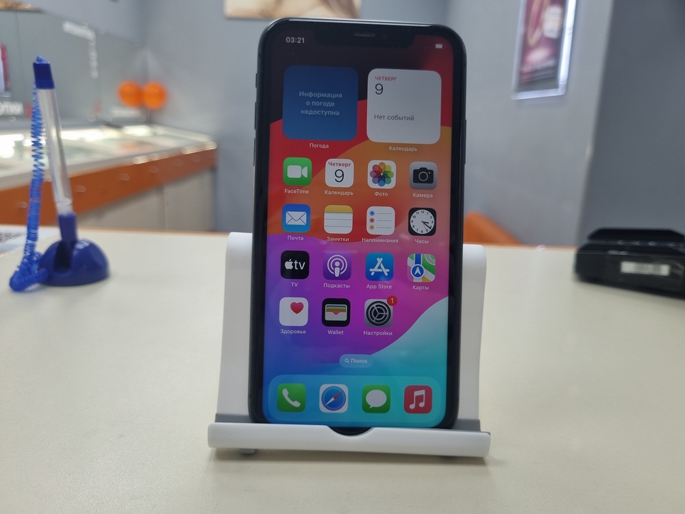 Смартфон Apple iPhone 11 64Gb