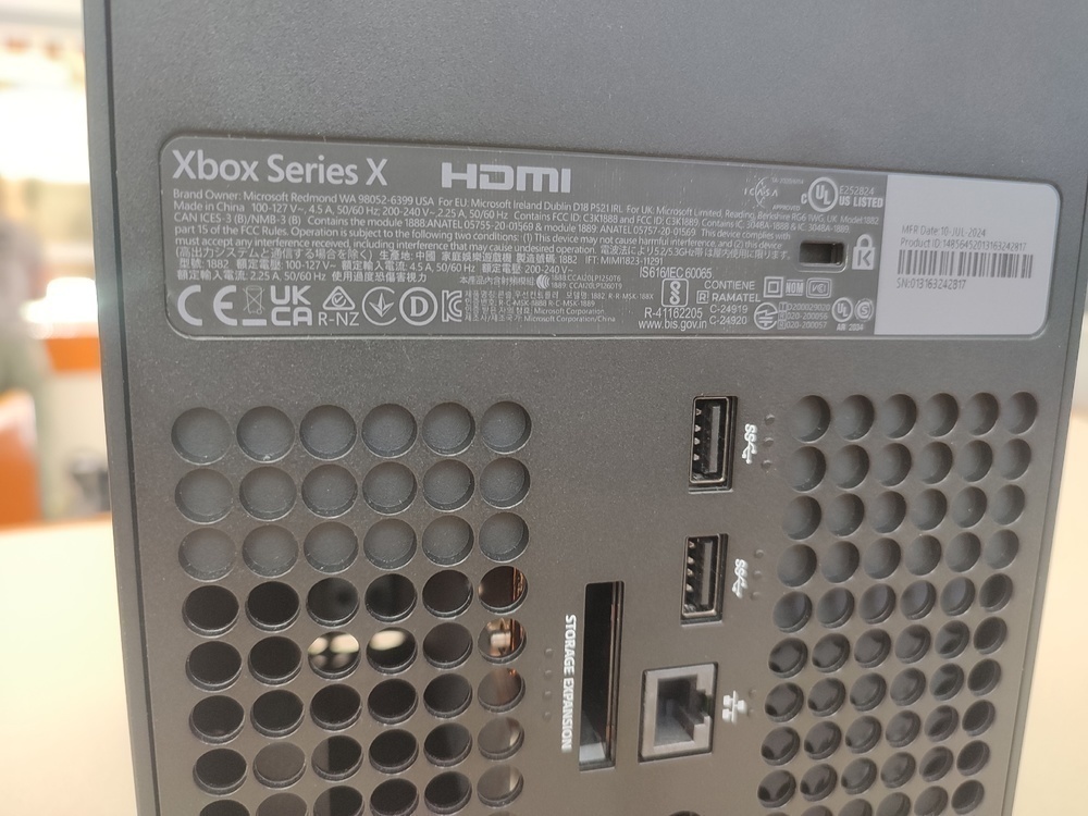 Игровая приставка Xbox Series X 1Tb