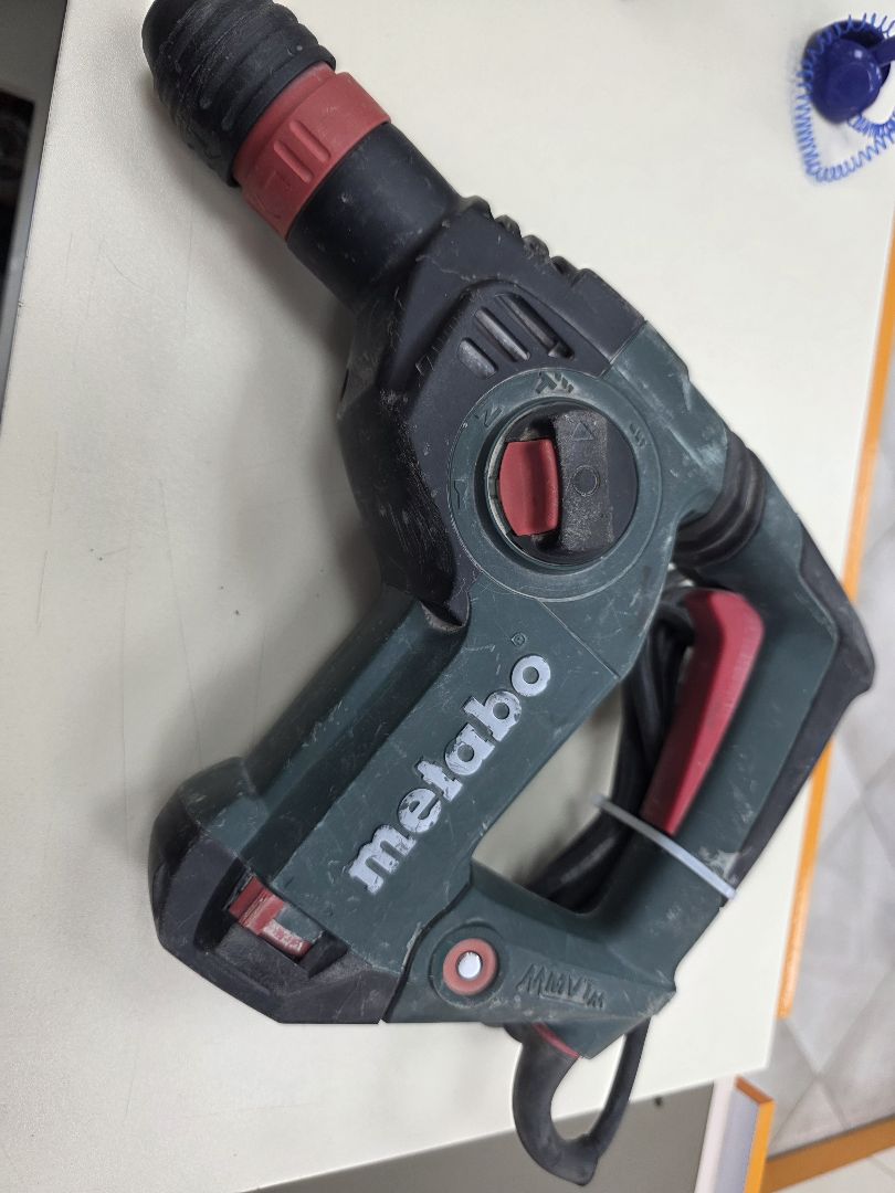 Перфоратор Metabo KHE 3251