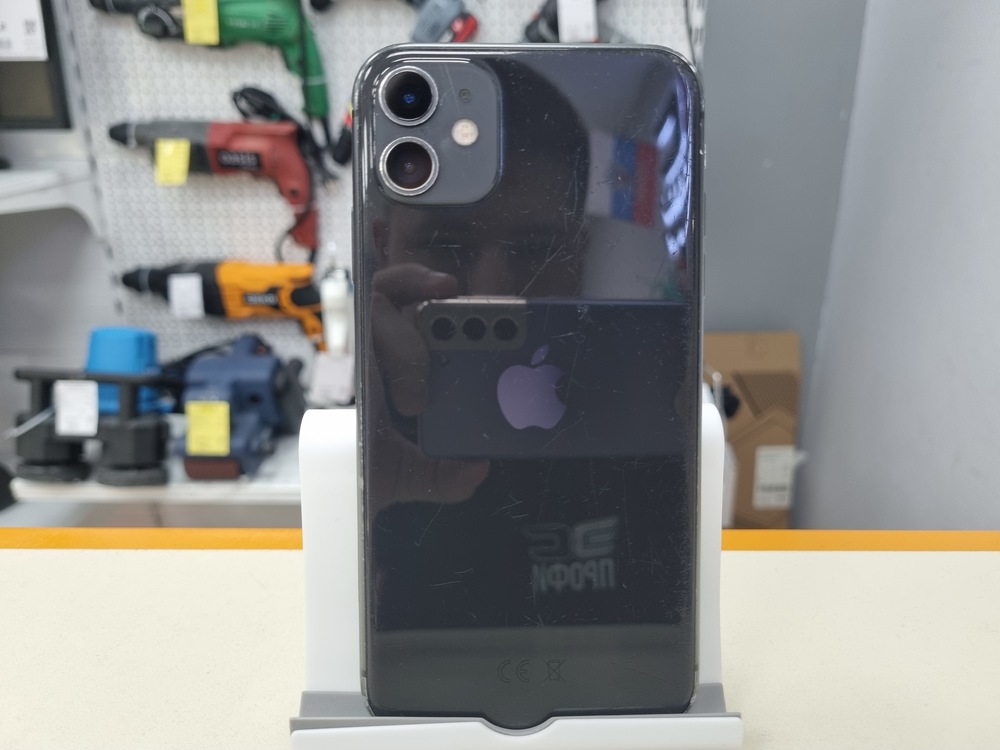 Смартфон Apple iPhone 11 64Gb