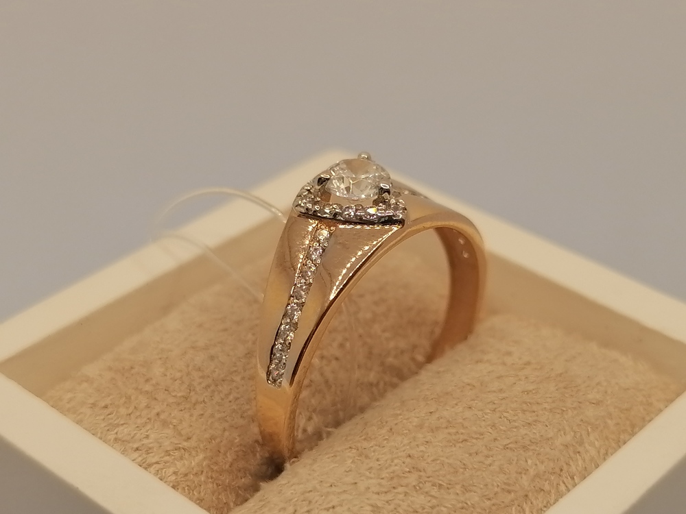 012166 КОЛЬЦО С КАМНЯМИ (Au 585)