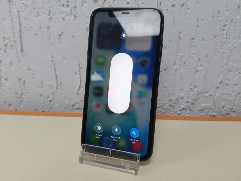 Смартфон Apple iPhone 11 64Gb