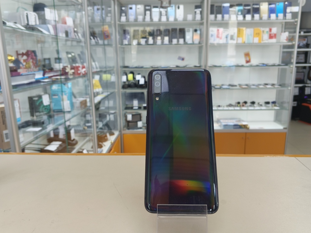 Смартфон Samsung Galaxy A70 6/128