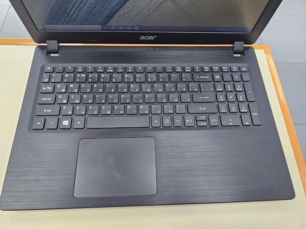 Ноутбук Acer; A4-9120, Radeon R3 series, 4 Гб, Нет, 500 Гб