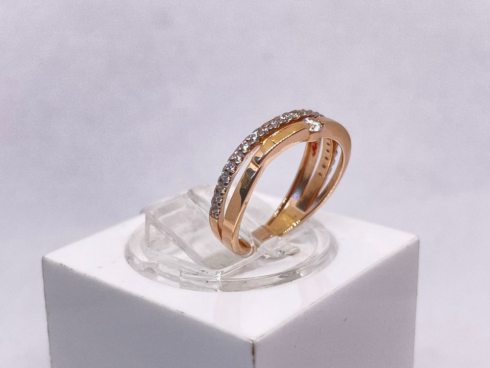 КОЛЬЦО С КАМНЯМИ (Au 585)