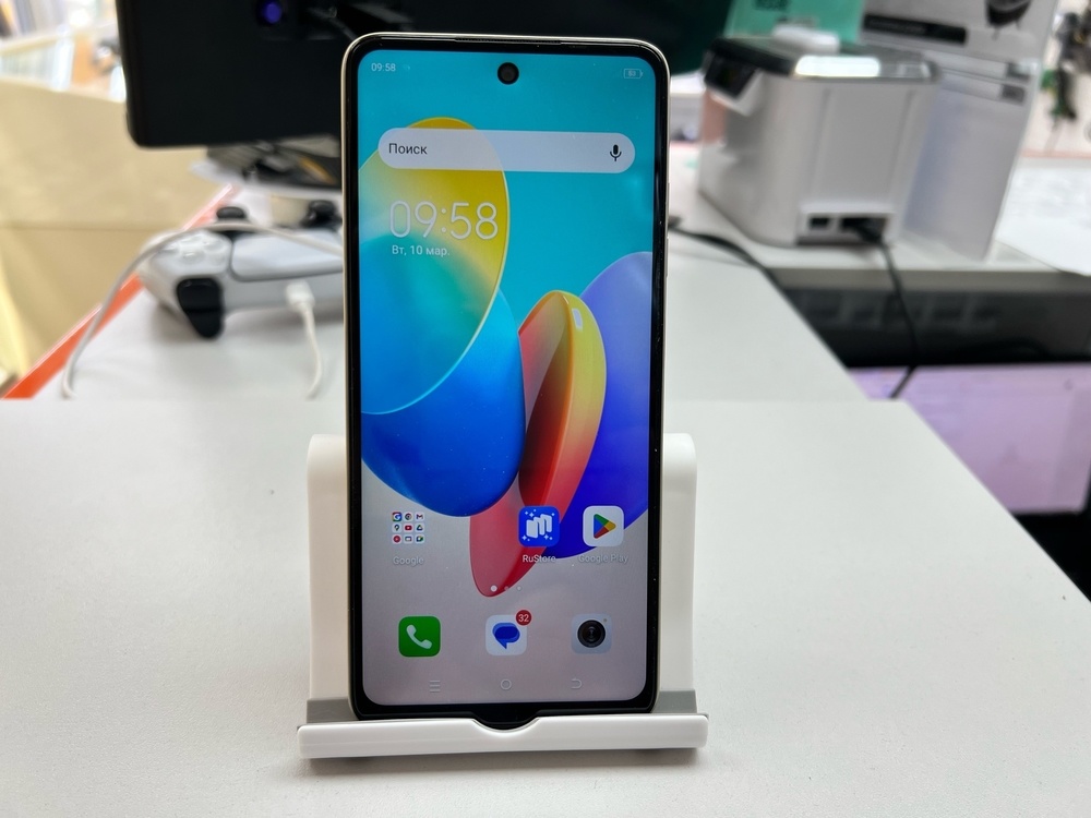Смартфон Tecno Spark Go 2024 4/64
