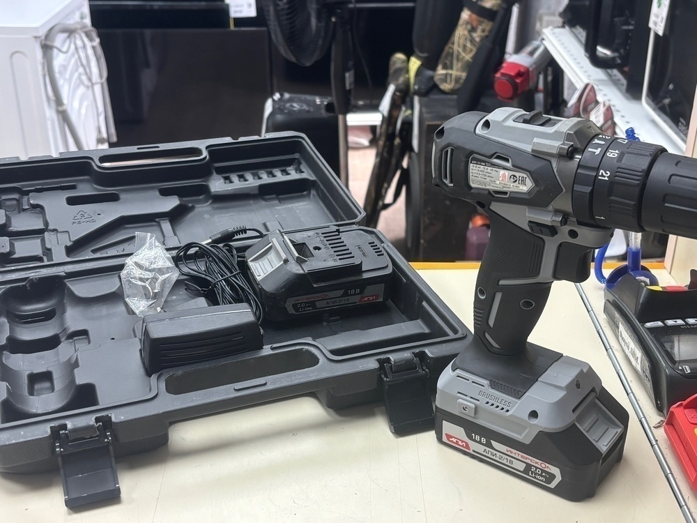 Шуруповерт Интерскол ДАУ-13/18BK