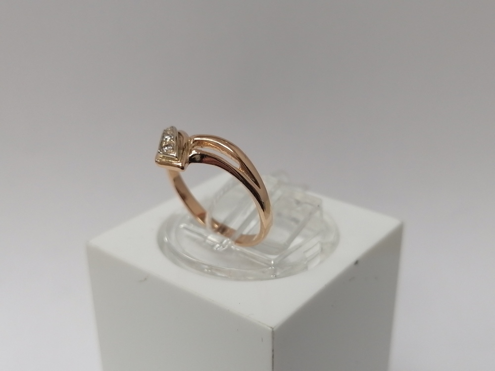 КОЛЬЦО С КАМНЯМИ (Au 585)