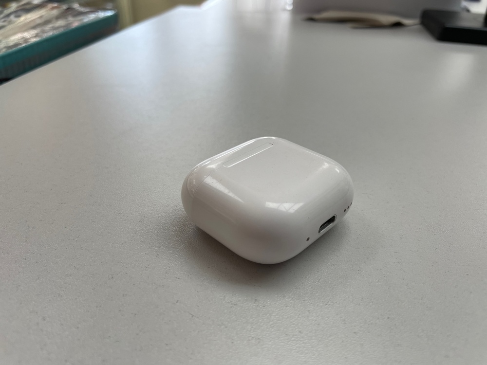 Наушники беспроводные Apple AirPods 4 с ANC