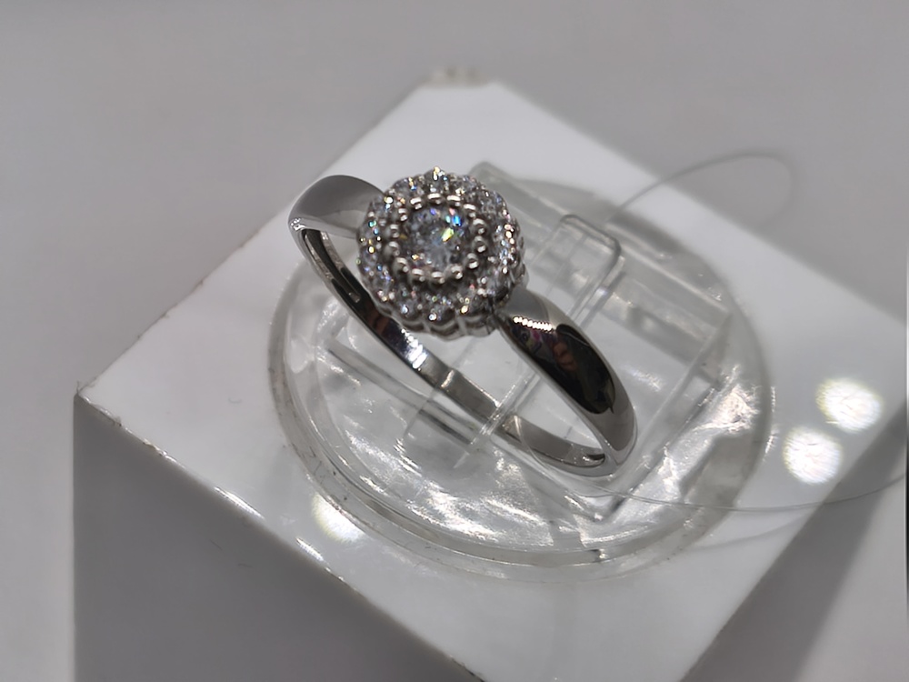 КОЛЬЦО С КАМНЯМИ (Au 585)