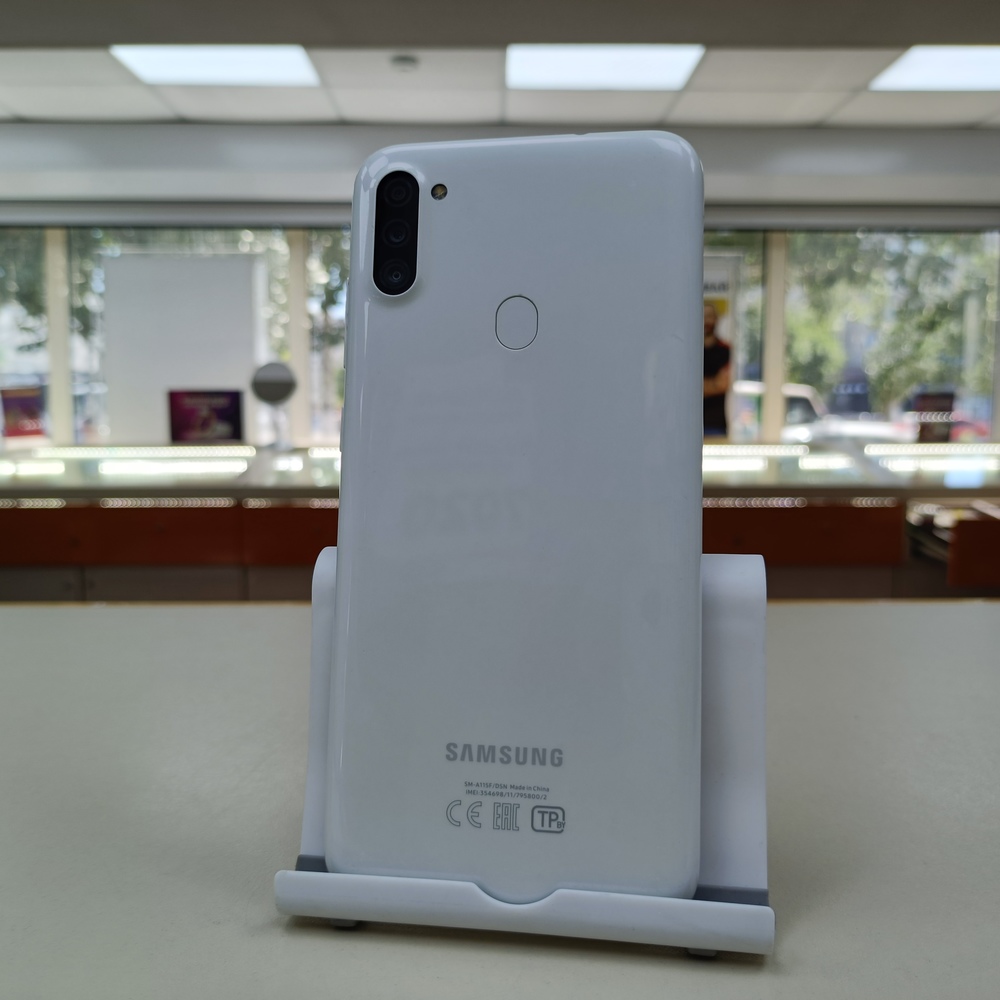 Смартфон Samsung Galaxy A11 2/32