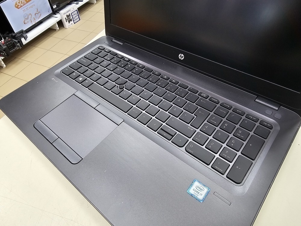 Ноутбук HP; Core i7-6500U, FirePro W4190M, 16 Гб, 240 Гб, Нет
