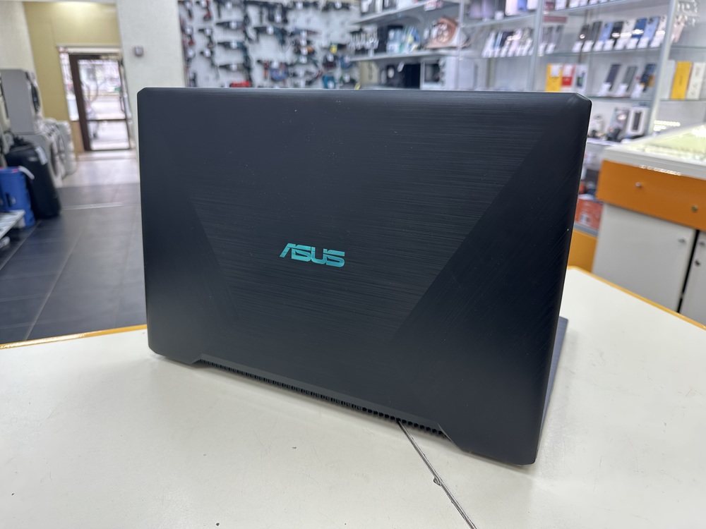 Ноутбук ASUS; Ryzen 5 3500U, GeForce GTX 1050, 16 Гб, 512 GB, Нет
