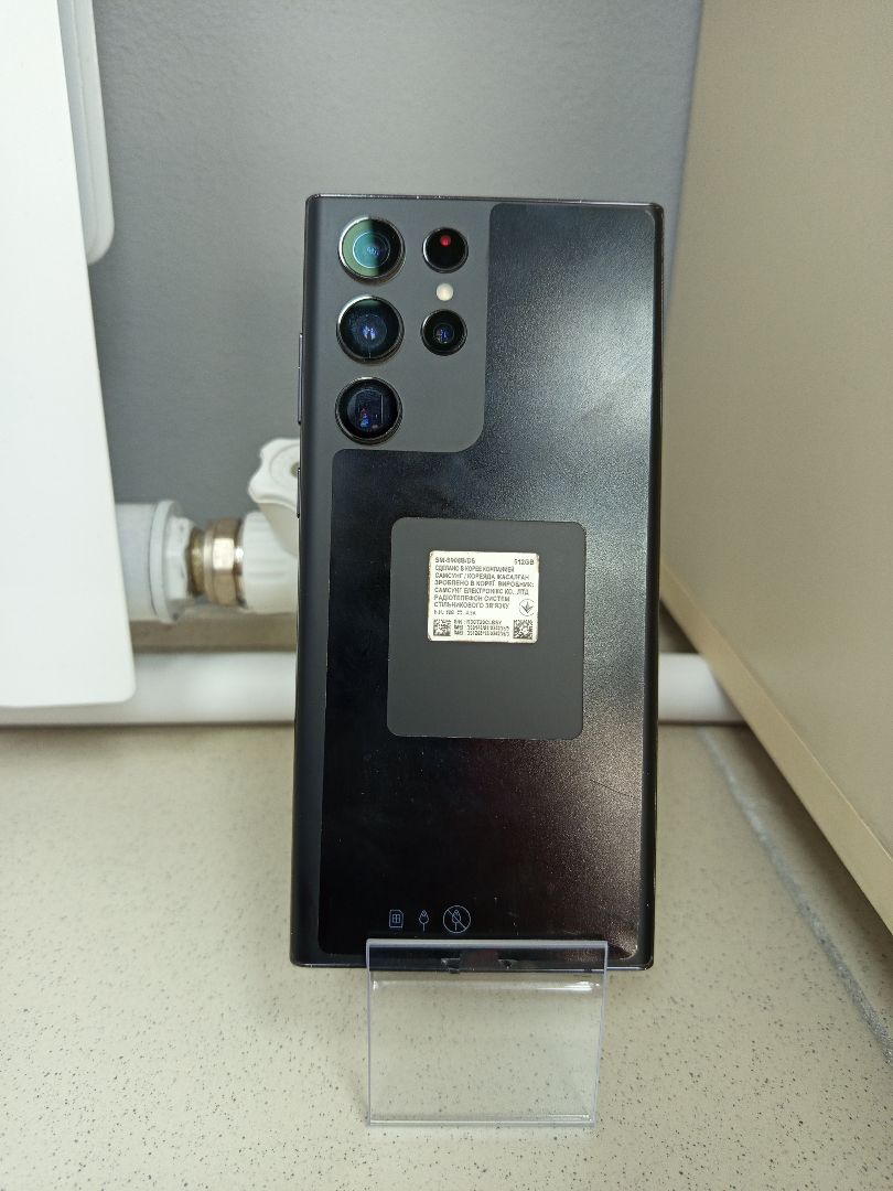 Смартфон Samsung Galaxy S22 Ultra 12/512