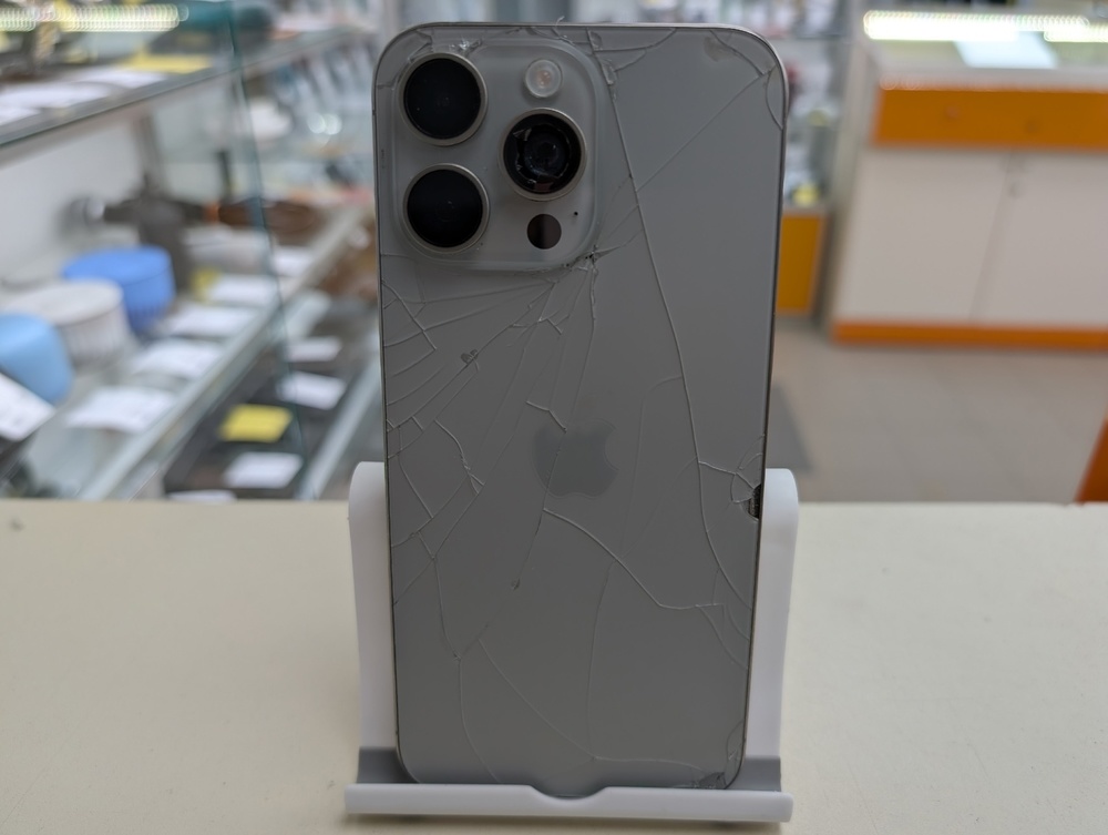 Смартфон Apple iPhone 15 Pro Max 256Gb