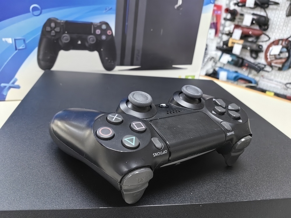 Игровая приставка PlayStation 4 Pro 1Tb