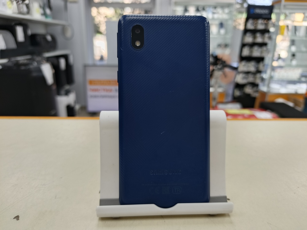 Смартфон Samsung Galaxy A01 Core 1/16