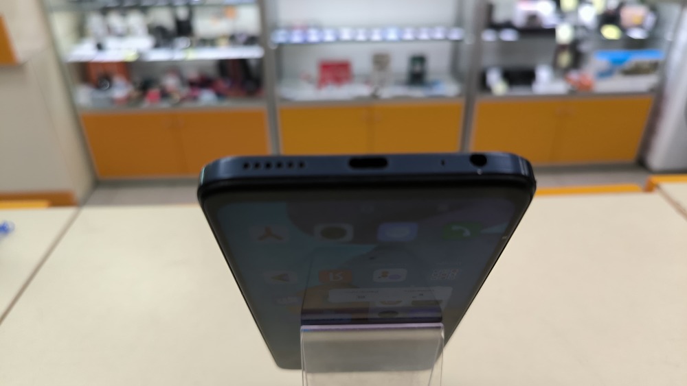 Смартфон Tecno Spark Go 2023 3/64