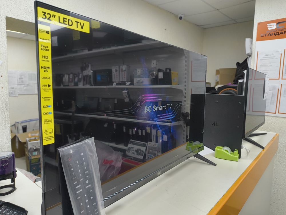 LED Телевизор BQ 32FS01B