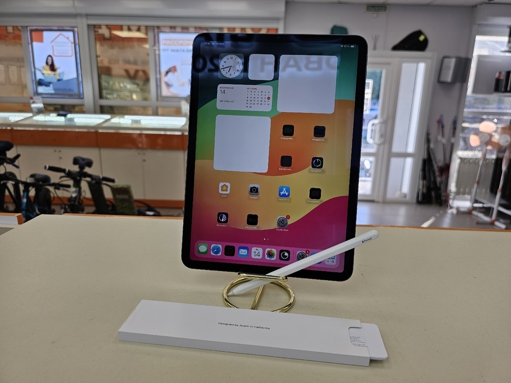 Планшет Apple iPad Pro 128 ГБ(11 дюймов, 3-го поколения, M1), 2021 A2377 (Wi-Fi)