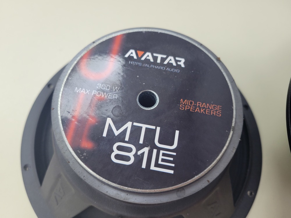 Автоакустика передняя Avatar mtu-81le;