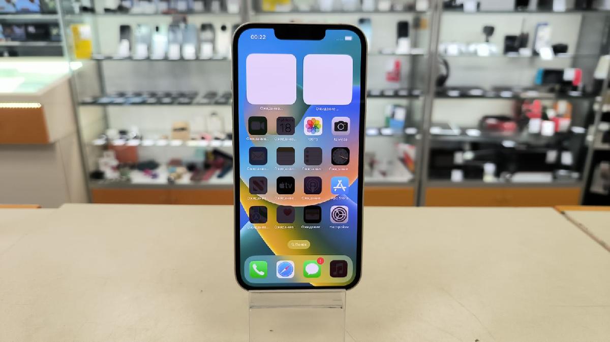 Смартфон Apple iPhone 13 128Gb