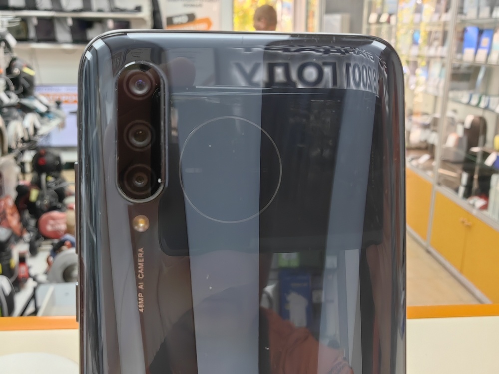 Смартфон Xiaomi Mi 9 Lite 6/64