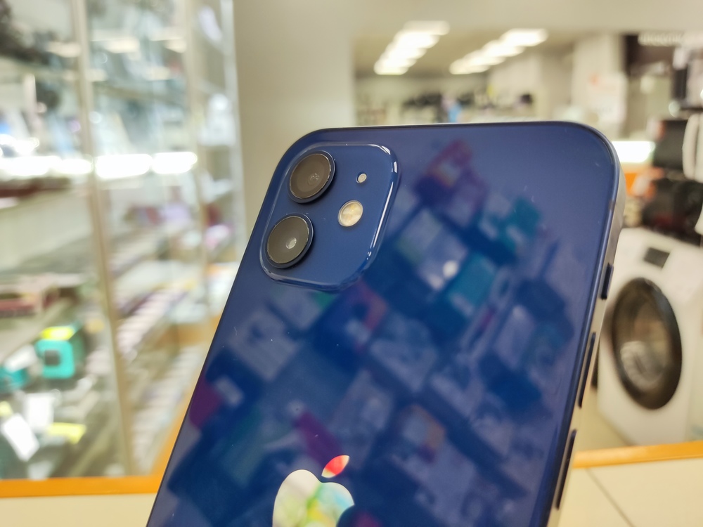 Смартфон Apple iPhone 12 64Gb