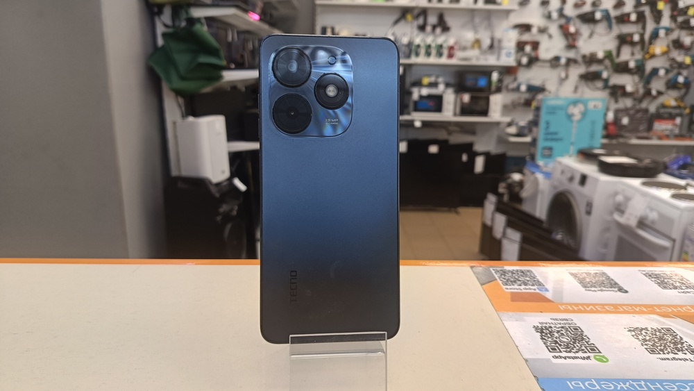 Смартфон Tecno Spark Go 2024 3/64