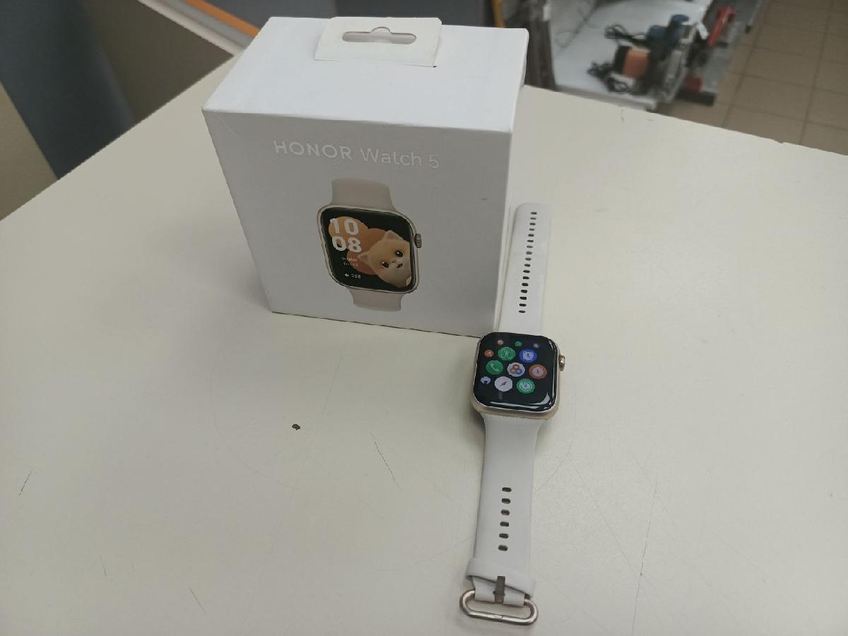 Смарт-часы Honor Watch 5