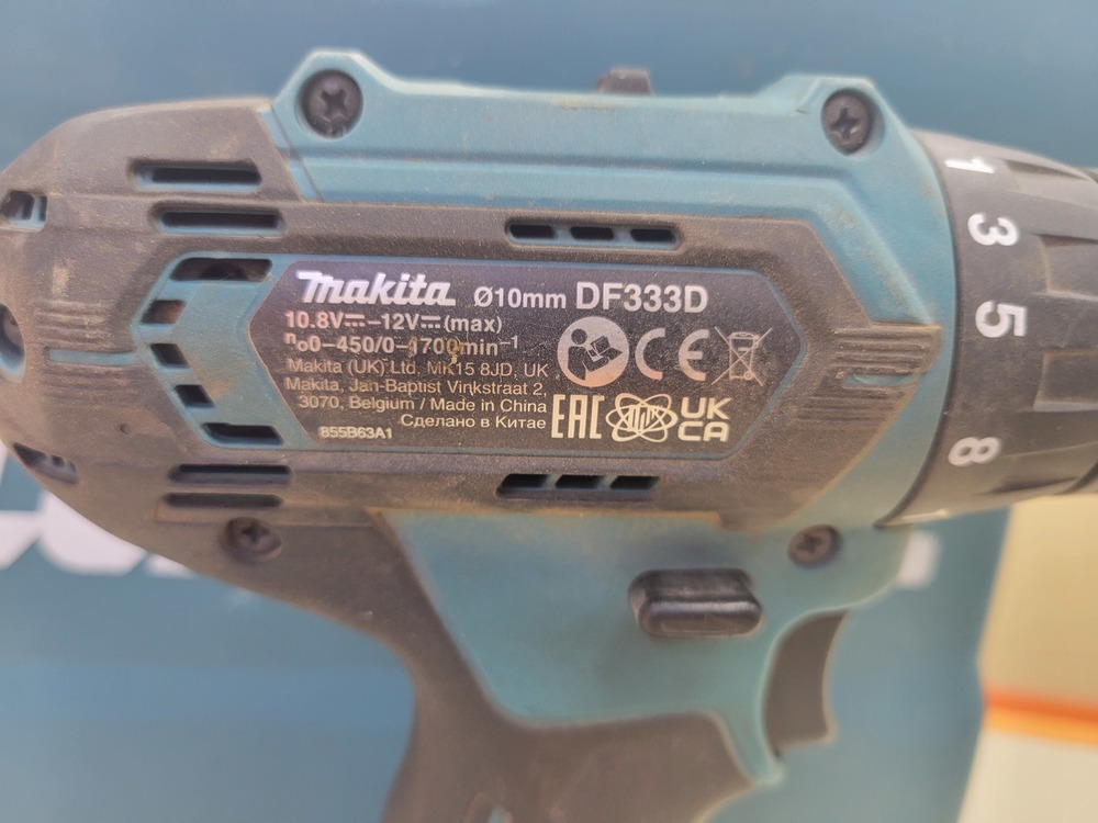 Шуруповерт Makita DF333D